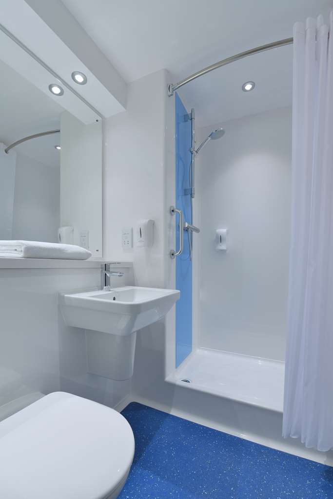 Travelodge Walton On Thames Zimmer foto