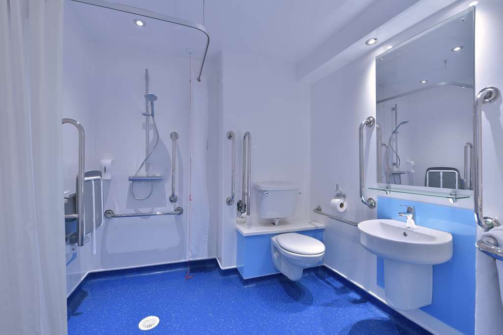Travelodge Walton On Thames Zimmer foto